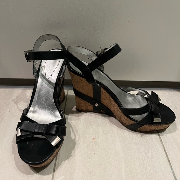 Black Guess Wedges - Size 7 - Picture 2 of 3